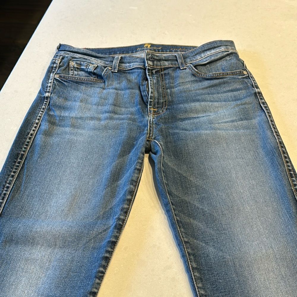 7 for all mankind cropped boot size 40, great jeans super cute fit.